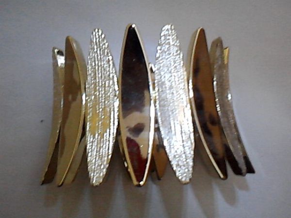 Bracelete - Design folhas